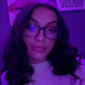 Meet your Posher, Isabella